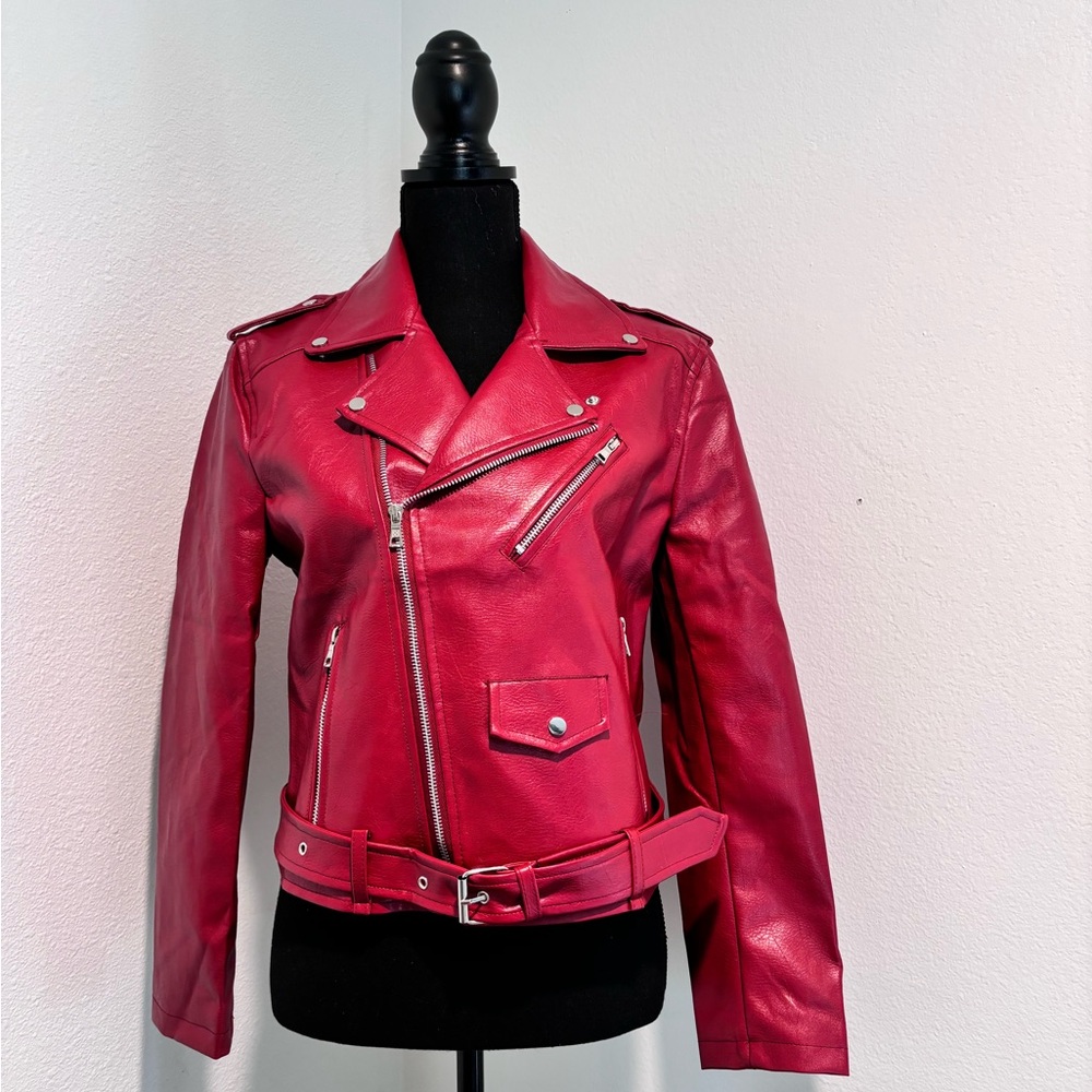 NWOT - Slim - Fit PU faux Leather Motorcycle Jacket Size XL fits like M/L